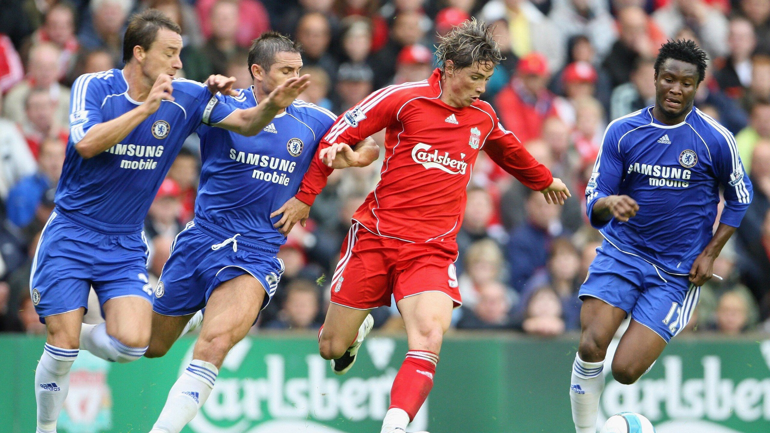 “高新区全民健身馆壁球赛：一个回合的变化，决定冠军命运！”